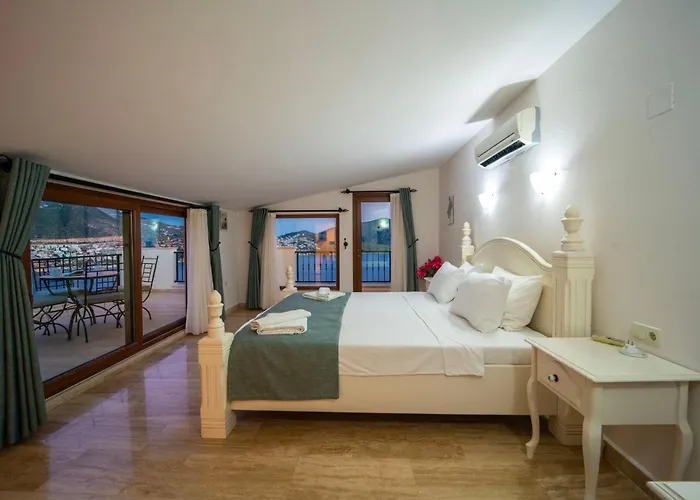 Villa Palmiye Centre Kaş